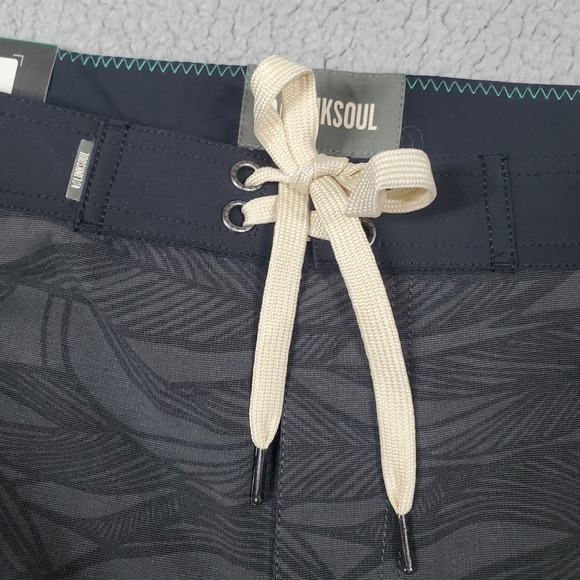 Linksoul Boardwalker Shorts Mens‎ 38" Board Shorts Black Leaf Print Hybrid Surf - Picture 3 of 14